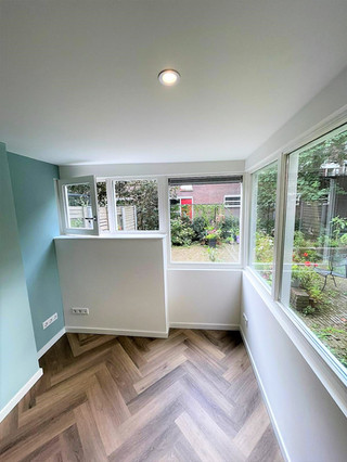 Het nieuwe interieur van de ruimte