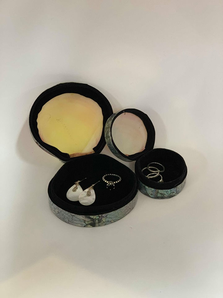 Thumbnail: Pink Pearl Box