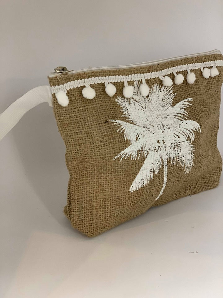 Thumbnail: Palm Tree Clutch