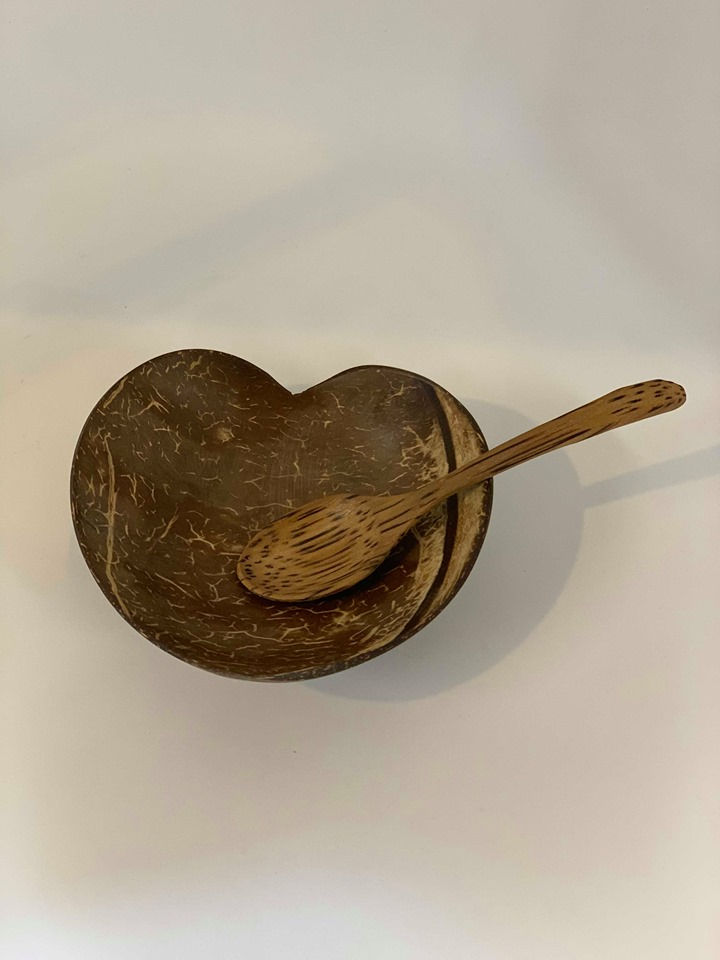 Thumbnail: Coconut Heart Bowls & Spoon