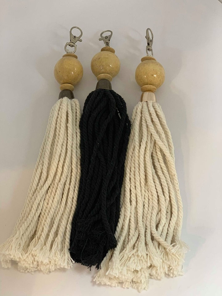 Thumbnail: Tassel Keychain