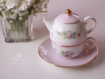 フラワーデザインの上品ティーフォーワン