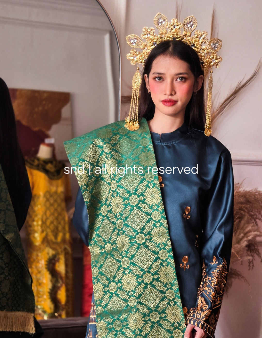 Baju Adat Premium - Riau Wanita Hijau Emerald (Set)