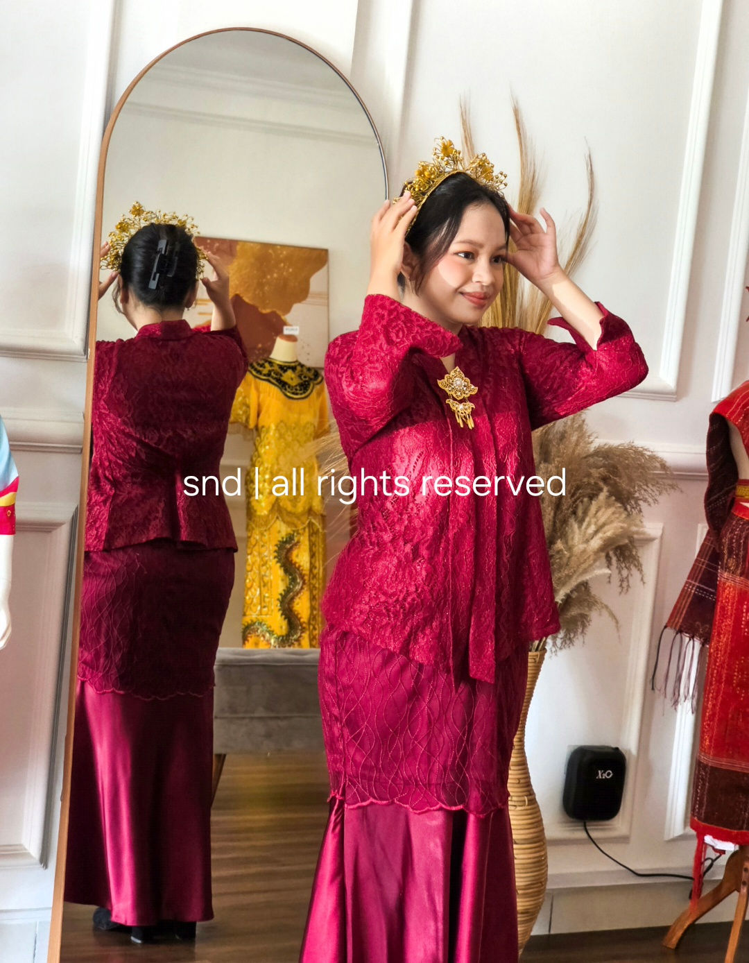 Baju Adat Premium - Manado Sulawesi Utara / Minahasa Wanita (set)