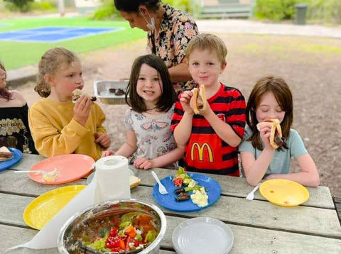 Christmas Hills Primary School - lunchtime.jpeg