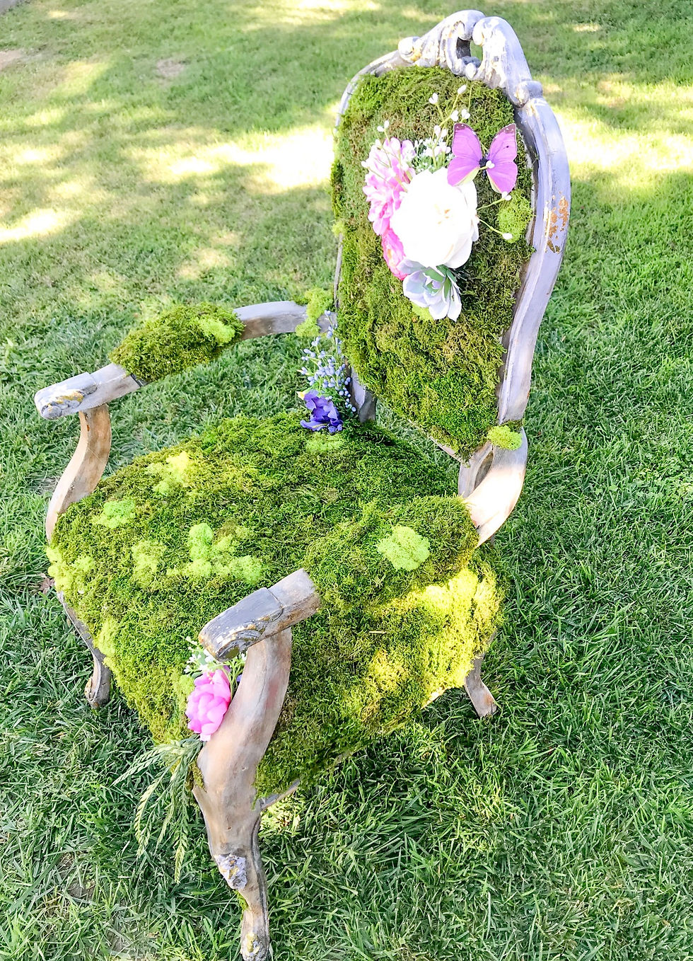 Thumbnail: Vintage Moss Chair Rental