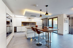 Kitchen  (1)
