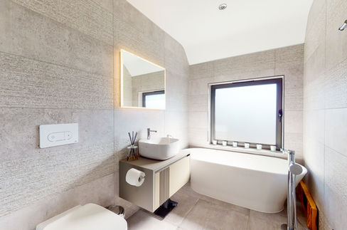 bathroom  (1).jpg