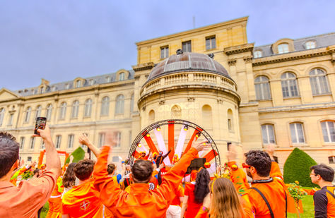 Orange is the new code au Musée de sèvres 🟧