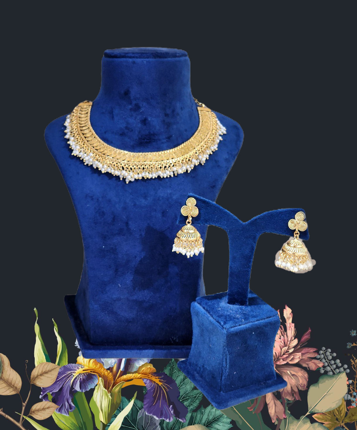 White Pearl Necklace