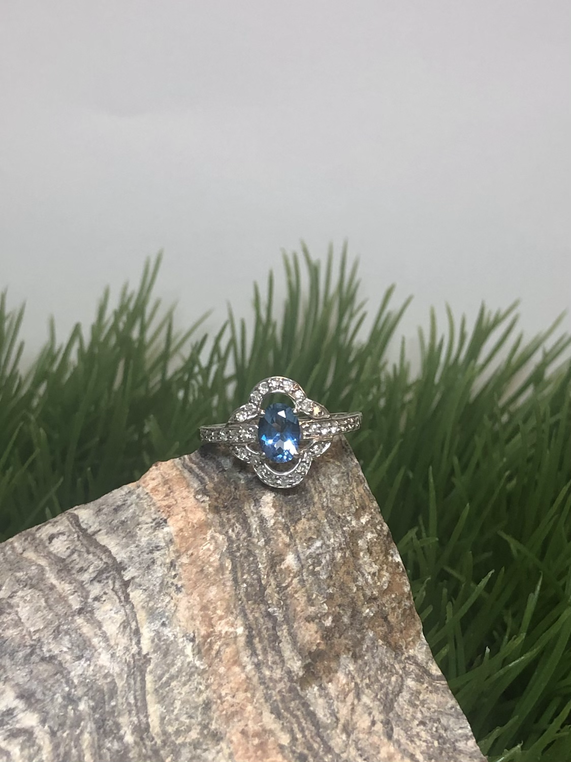 Oval blue topaz ring