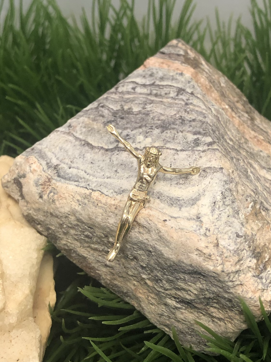 Jesus pin with safety chain