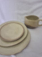 סט צלחות קרם  + כלי לרוטב