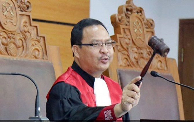 Hakim yang Ajak Kolega Mandi Bareng, Anaknya Hakim Agung?