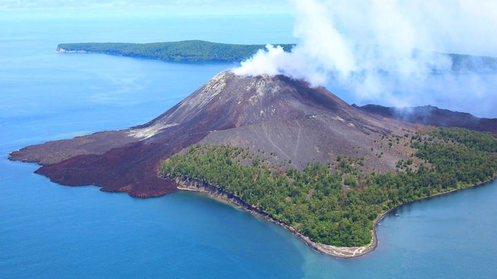 Gunung Anak Krakatau Siaga Berpotensi Picu Tsunami, Ini Kata Ahli