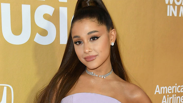 Ariana Grande Donasikan Keuntungan Buat Gerakan Tolak Anti Aborsi