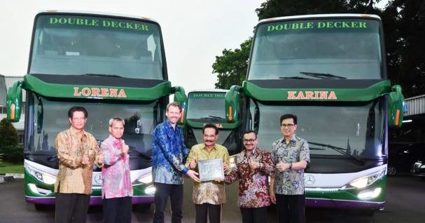 Ramai-Ramai Menghadirkan Bus Tingkat Mewah