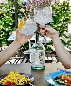 Un buon gintonic a pranzo