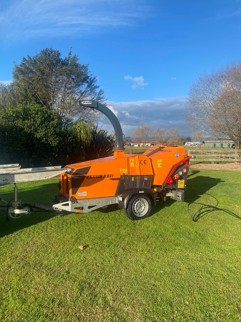 Jensen A550 Trailed chipper.jpg