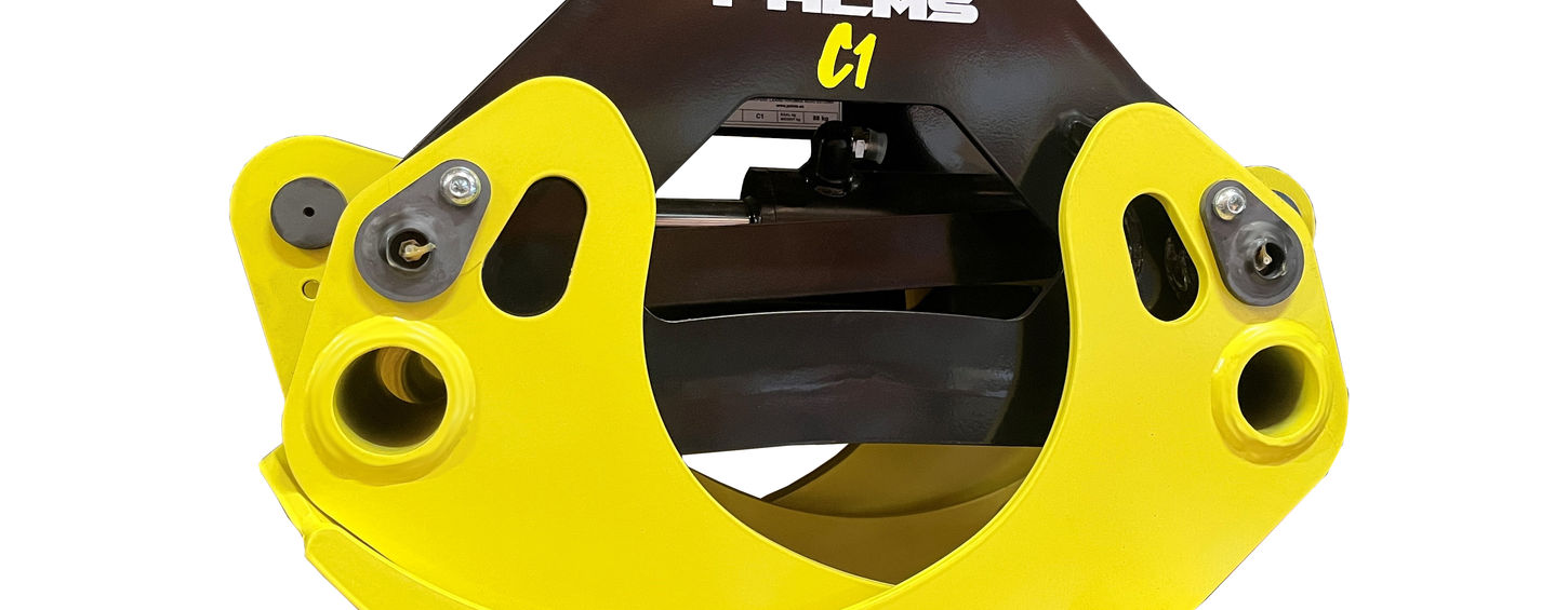 PALMS C01 log grapple (0.16 m²) closed position demonstrating secure grip for light-duty log handling
