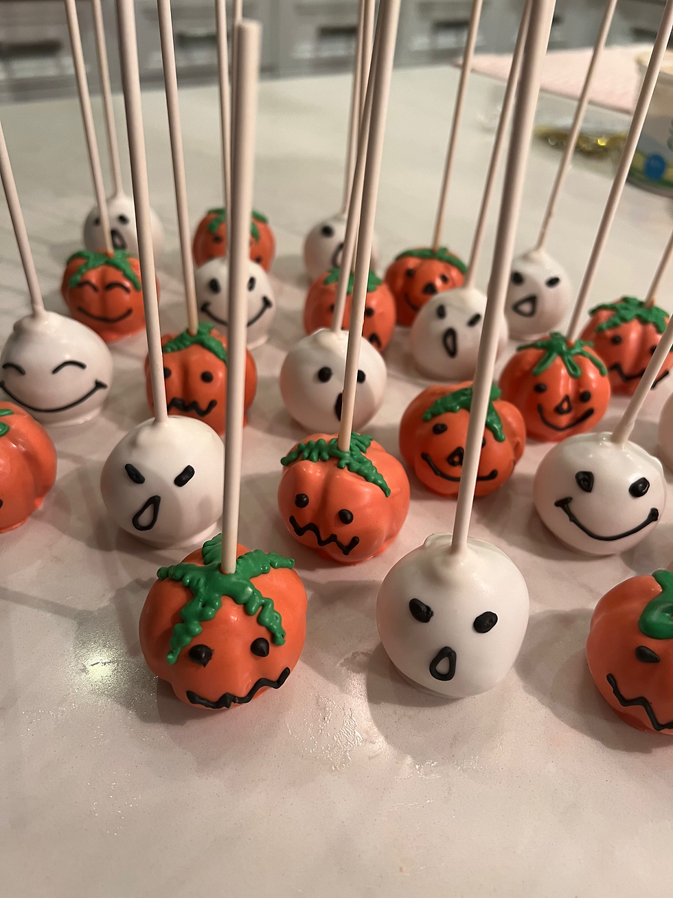 Thumbnail: Birthday Cake Pop Delights