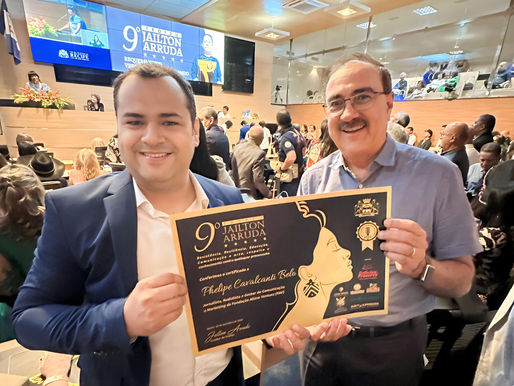 GESTOR DE COMUNICAÇÃO E MARKETING DA FAV É HOMENAGEADO NA CÂMARA DOS VEREADORES DO RECIFE