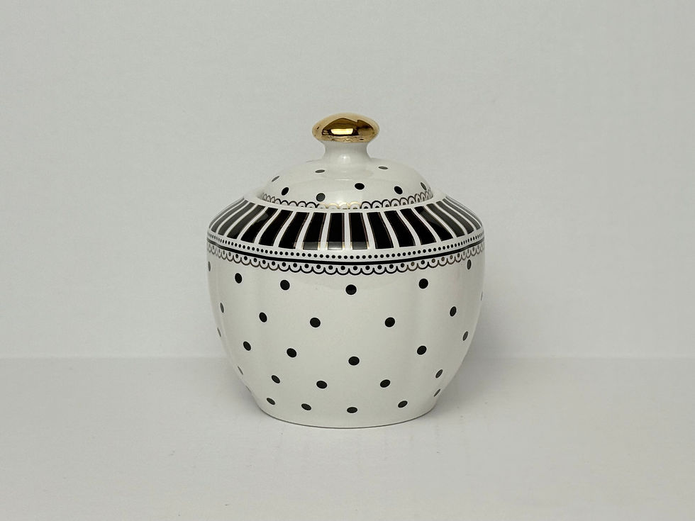 Thumbnail: Sofisticated Black and White Set