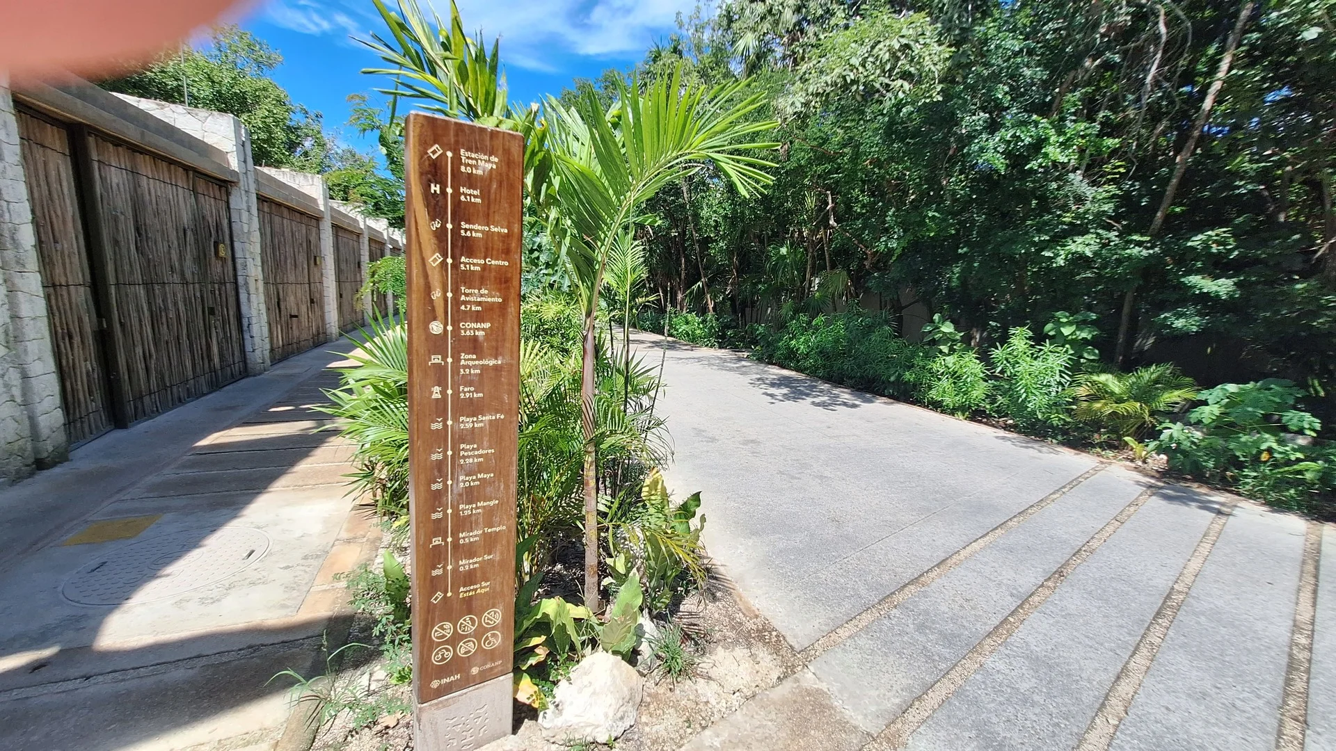 Vialidad parque Tulum