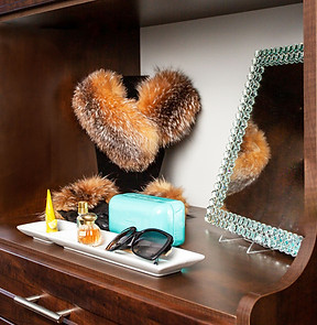Boutique-Inspired accessory organizing