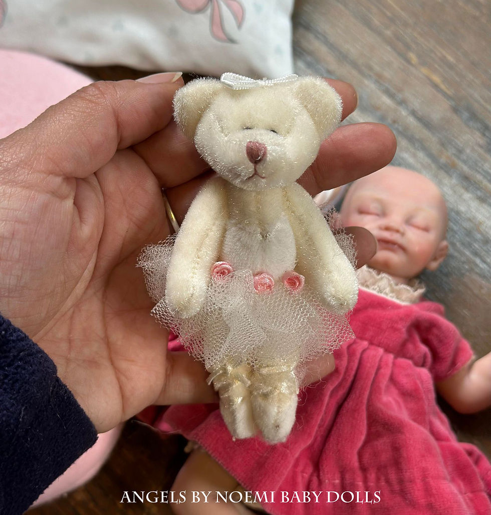 サムネイル： copy of OOAK Mini Polymer Clay Baby Doll - Pink dress - Handmade by Artist - Cla