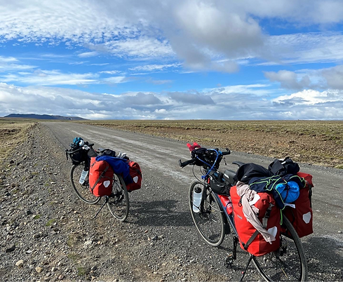 velo islande_edited_edited.png