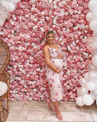 Mom to be floral backdrop