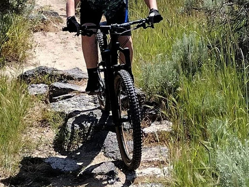 Riding with Level Pedals Is Crucial in Mountain Biking