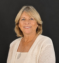 Kathy Headshot website_edited_edited.jpg