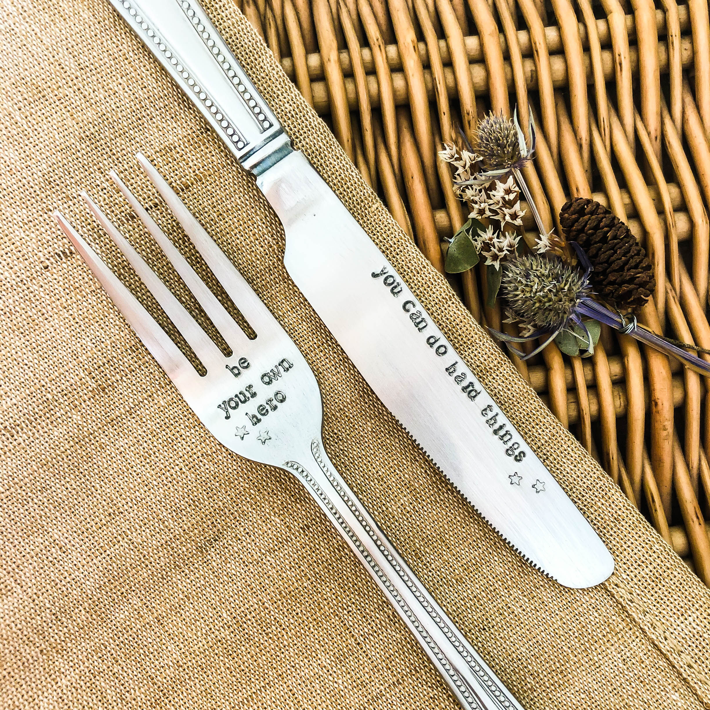 'Be your own hero/You can do hard things' cutlery set [se