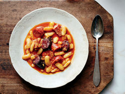 fabada-spanish-bean-stew-with-chorizo-an