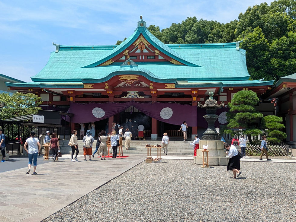 今年は酷暑で参拝者は少なめの日枝神社