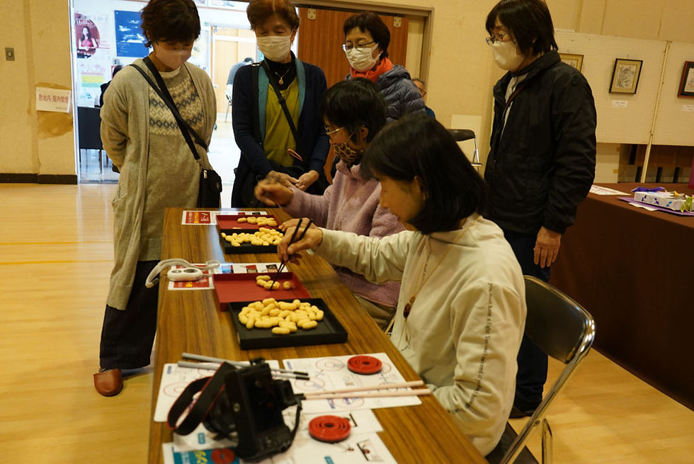 箸ピーでワイワイ