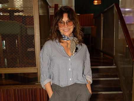 Gina Gershon - A Sit Down With London Beautiful Life