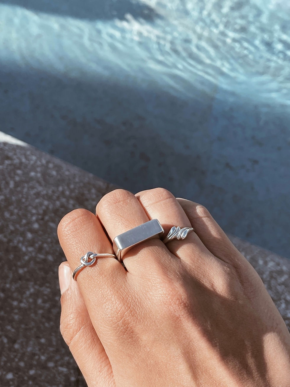 תמונה ממוזערת: Chunky bar signet ring