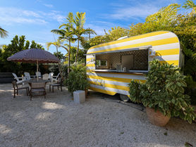 Where We Ate in and Around Bradenton Beach | A Foodie’s Guide From a Family Who Eats Out… A Lot