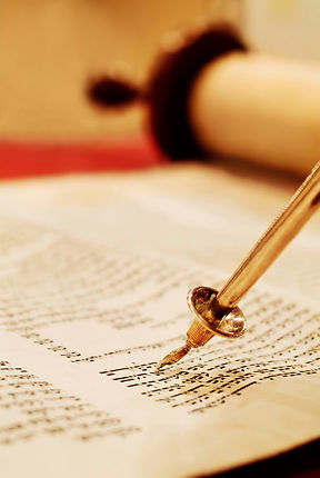 Torah iStock_000017973950_Large.jpg