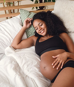 Sourire femme enceinte