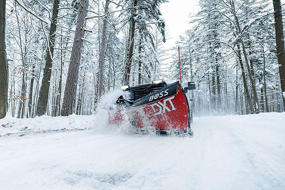 Boss DXT winter plow.jpg