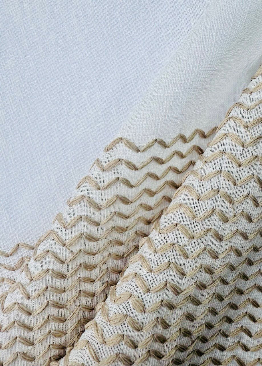 Thumbnail: 5 2642 Timber/"Zigzag" curtain.