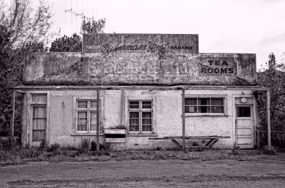 Tea Rooms B&W