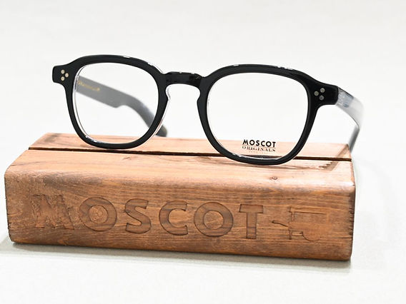 モス① フレンチクラシックなデザインが魅力的！MOSCOT『 MOMZA 』
