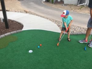 A successful day trying out mini-golfing!