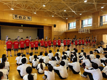 中等部で秋田市中総体、吹奏楽コンクール中央地区大会の壮行会、秋田市中総体報告会を行いました。