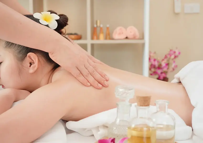 埼玉県 越谷市 南越谷 アユッタヤ Thai Massage Ayuttaya Minami-Koshigaya Koshigaya Saitama タイ古式マッサージ オイルマッサージ 足つぼマッサージ アロママッサージ ホットストーンマッサージ ヘッド・首・肩マッサージ ハーブボールマッサージ セラピスト